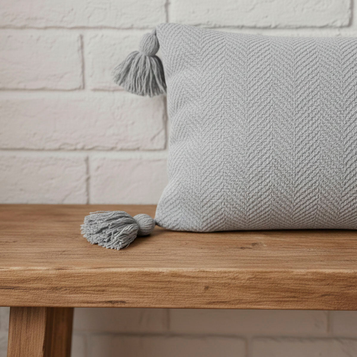 Capa de Almofada Duna com Pompom Baguete