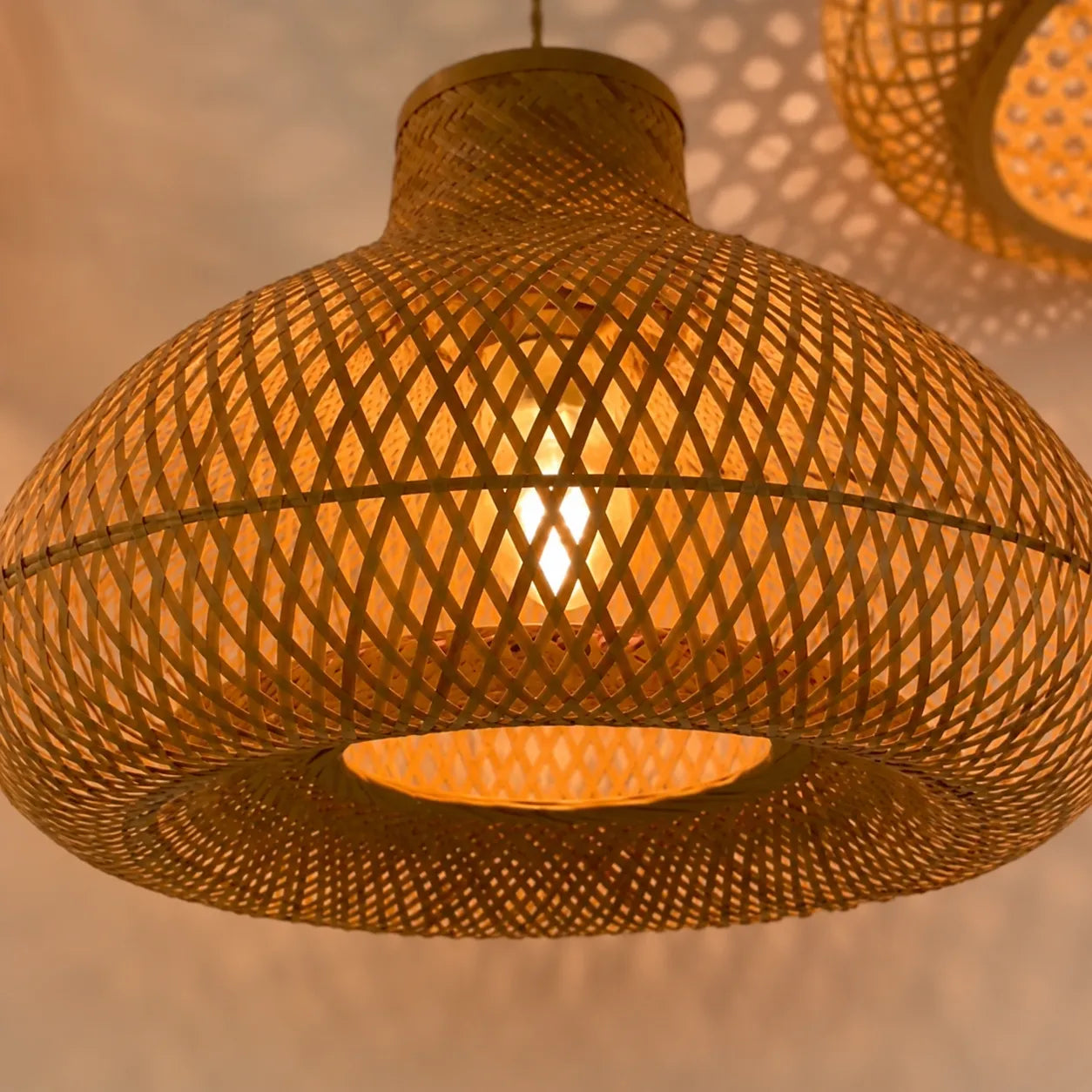 Luminária Pendente de Bambu Oani