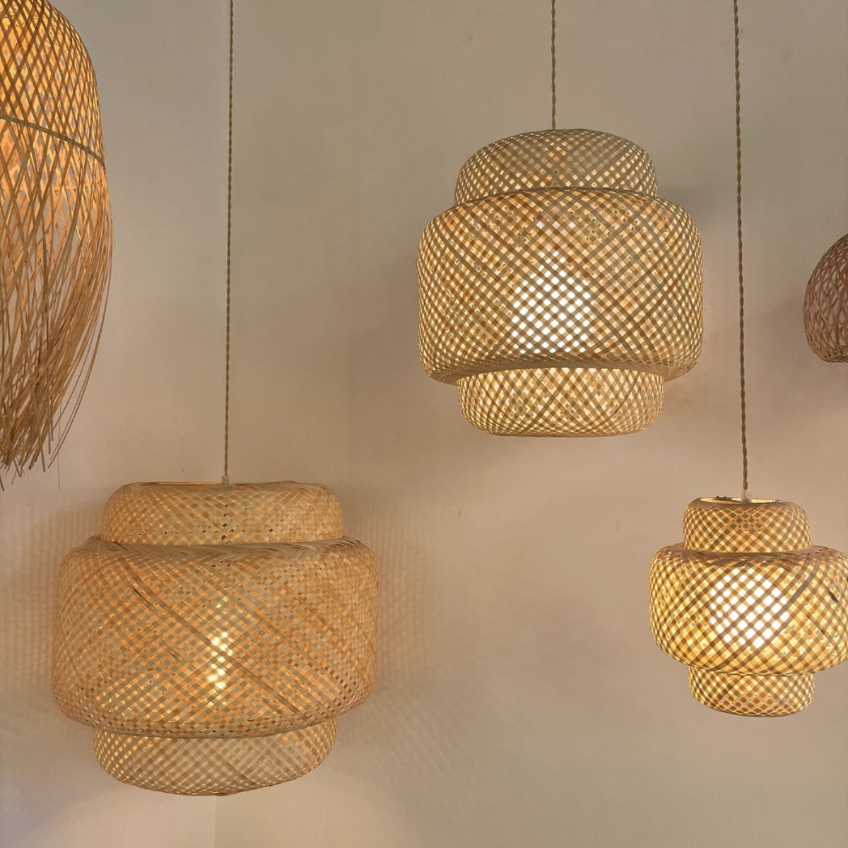 Luminária Pendente de Bambu Nest 40cm
