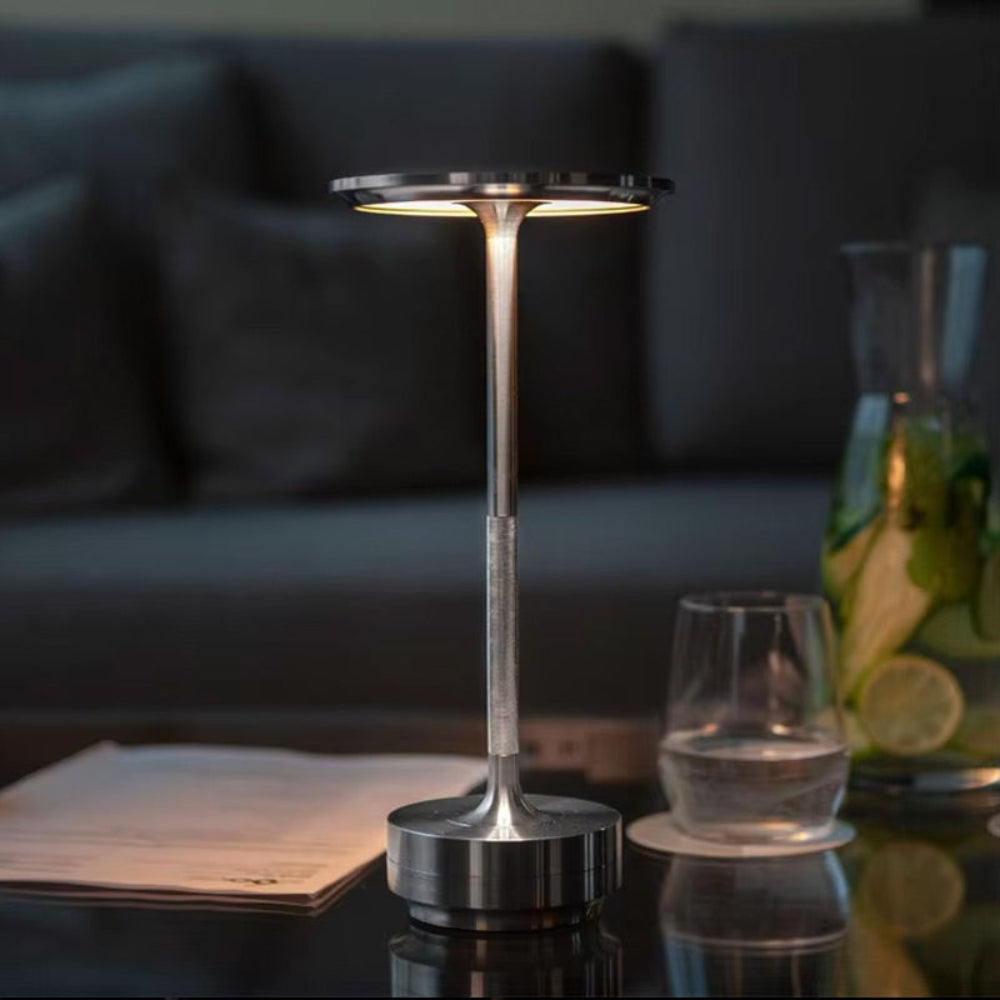 Luminária de Mesa LED Sem Fio Metal Ligths Copenhagen