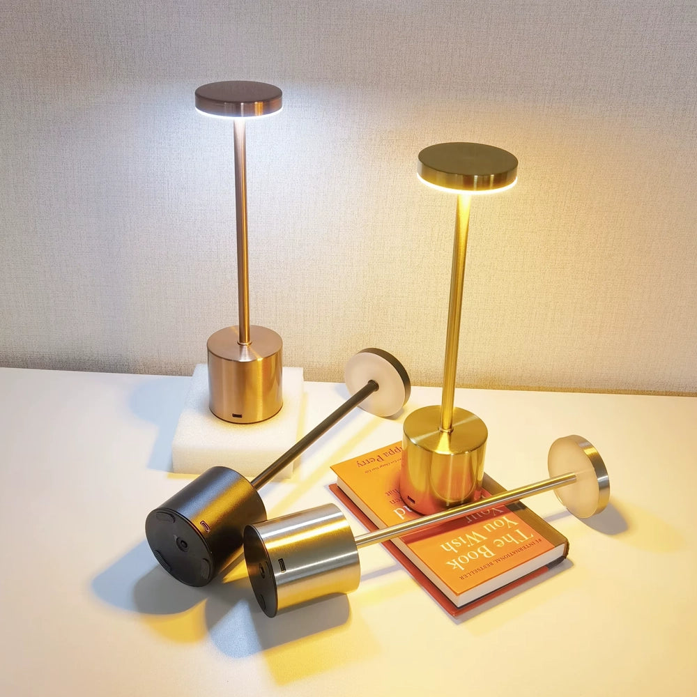 Luminária de Mesa LED Sem Fio Metal Lume