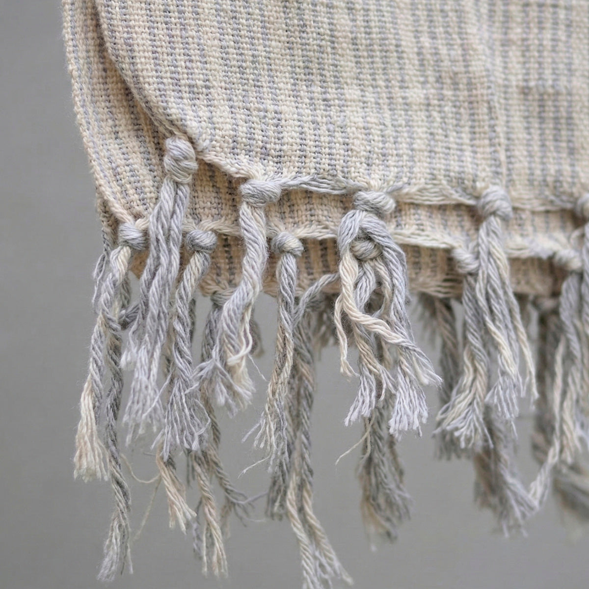 Manta para Sofá Artesanal Algodão com franjas Naturé