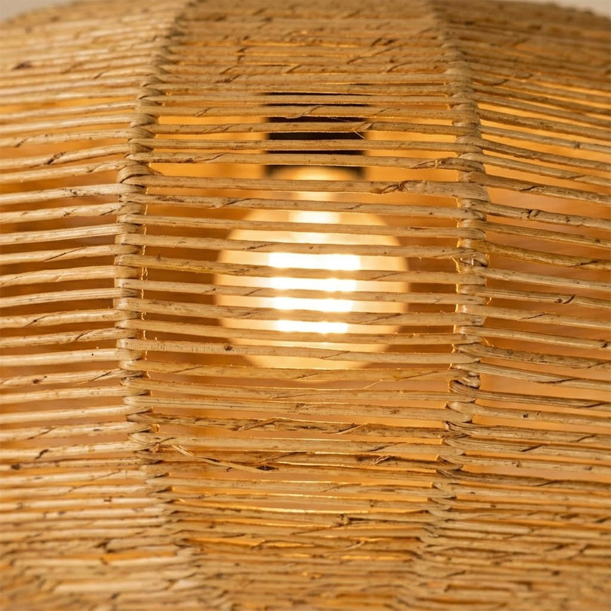 Luminária Pendente de Palha Aruana