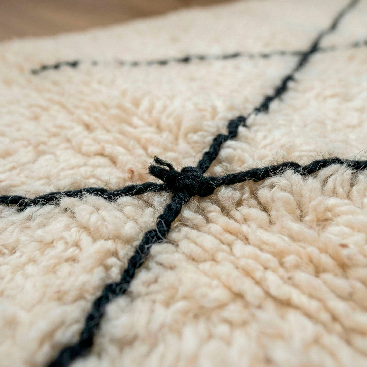 Tapete Off White Felpudo Premium Essenza Grid