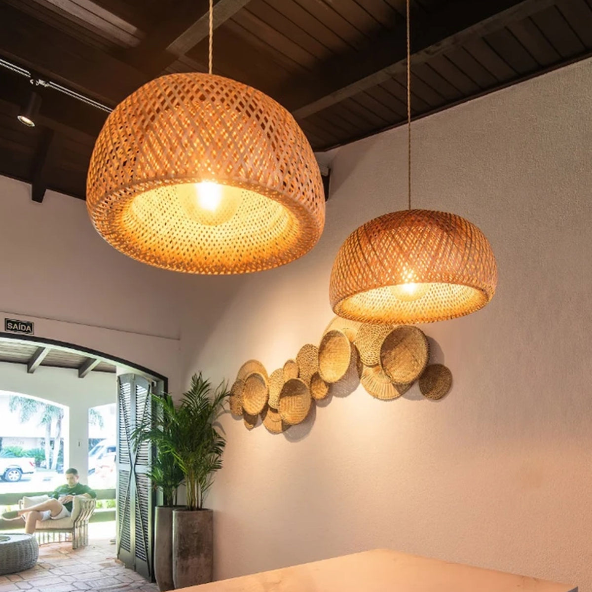 Luminária Pendente de Bambu Encantos — vista da luminária decorativa