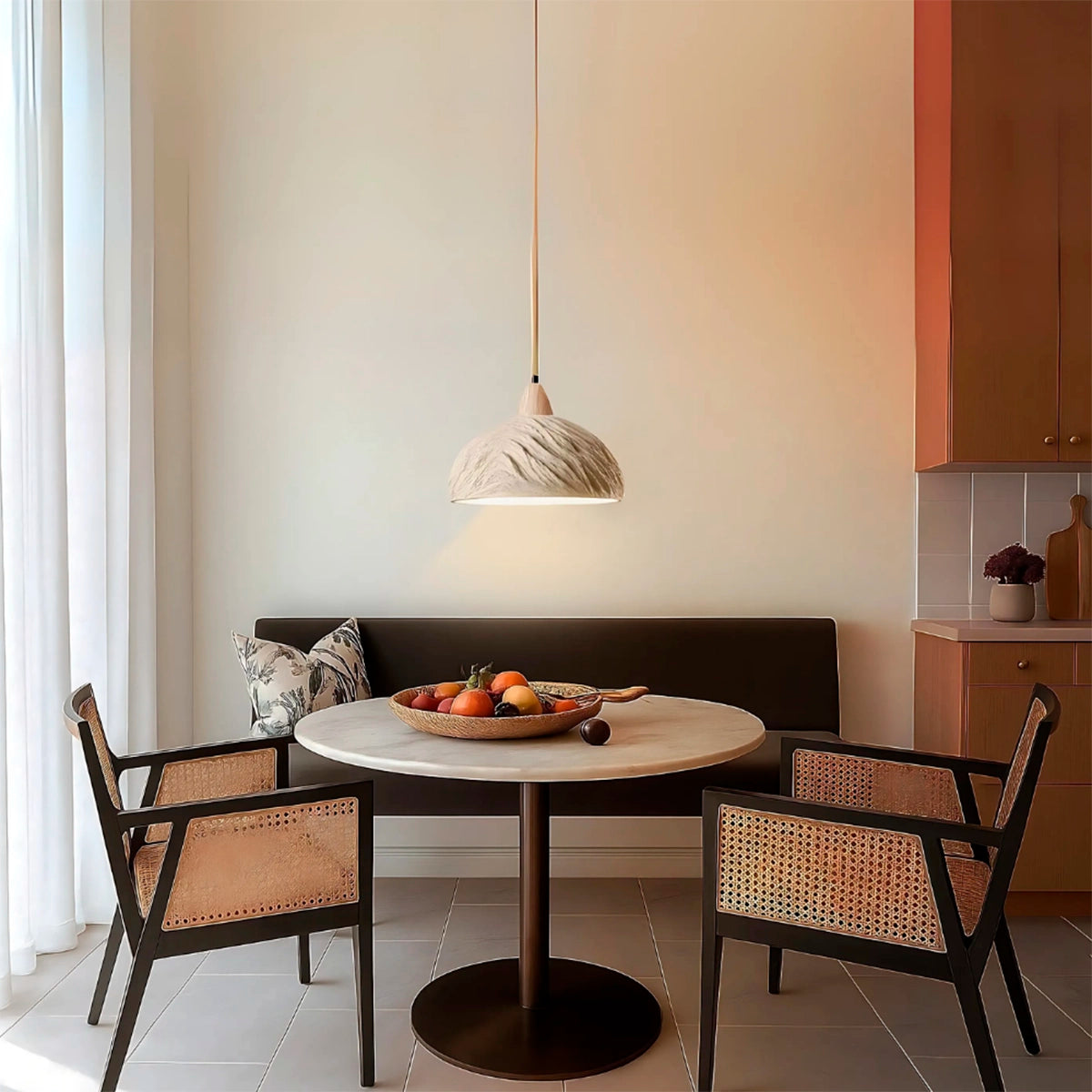 Luminária Pendente de Concreto Kavo — vista da luminária para decoração de interiores