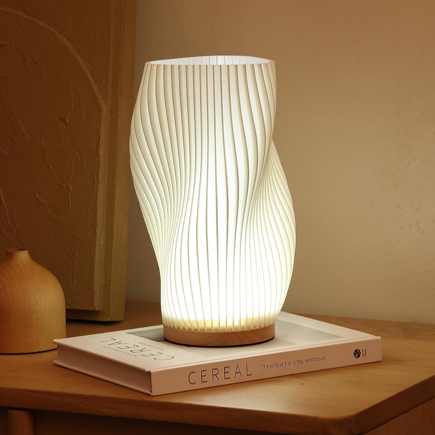 Luminária de Mesa em Estilo Nórdico Moderno