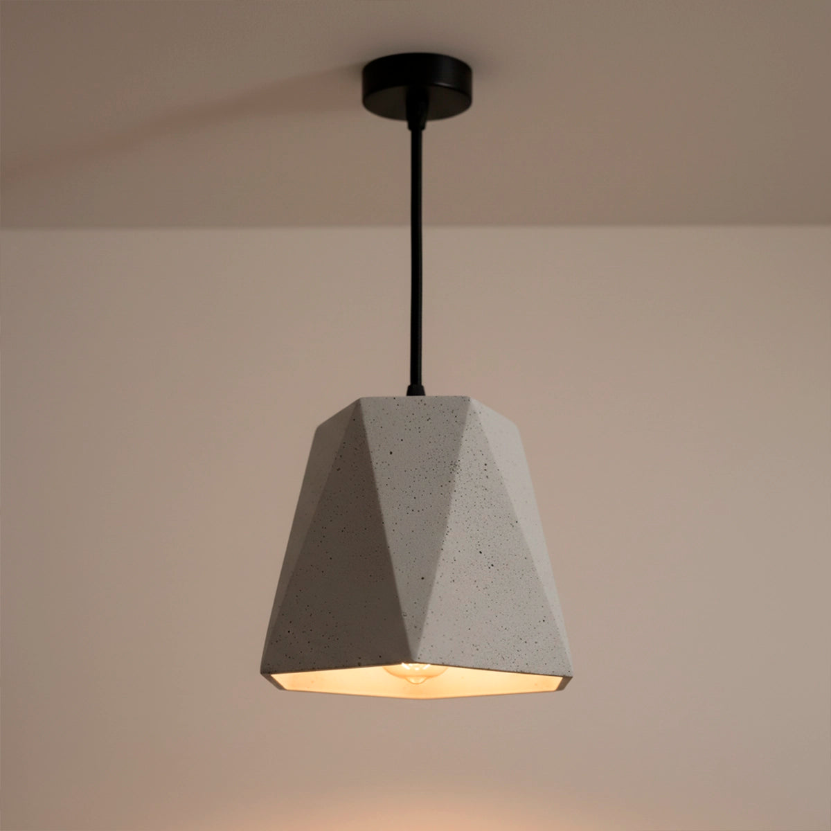 Luminária Pendente de Concreto Elvo