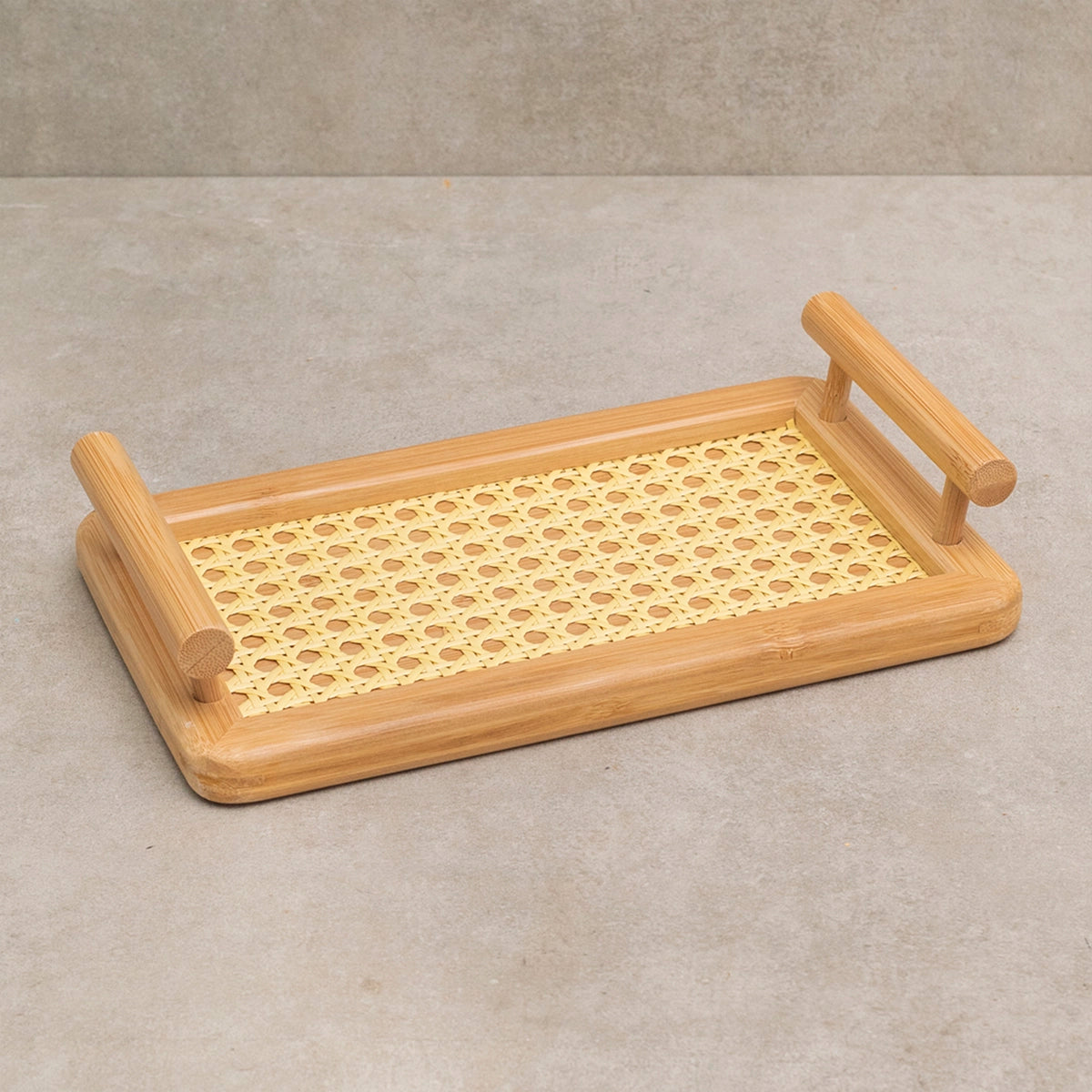 Bandeja Retangular com Alças de Bambu com Palhinha Indiana Essenza Natural