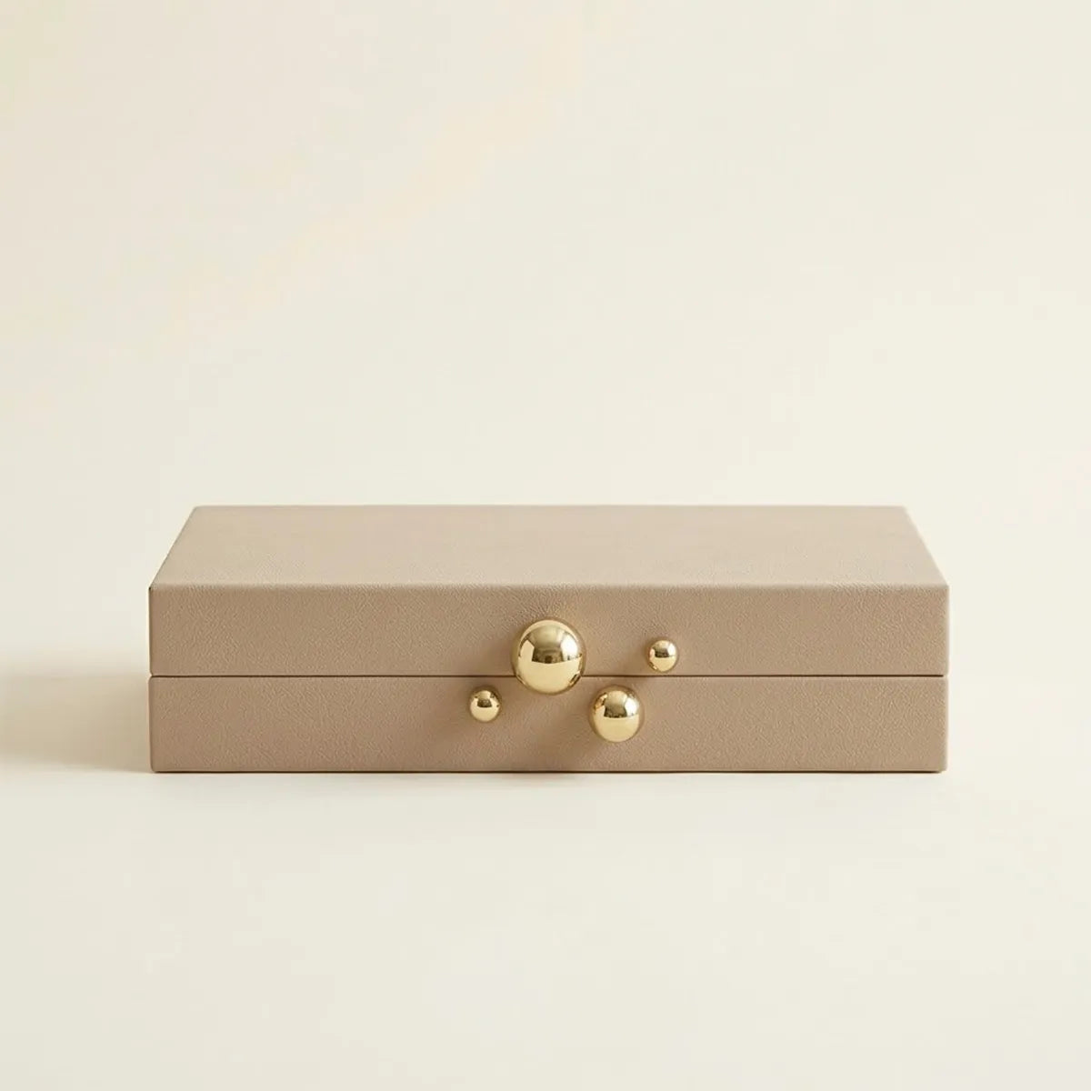 Caixa Decorativa com Detalhe Dourado Perola