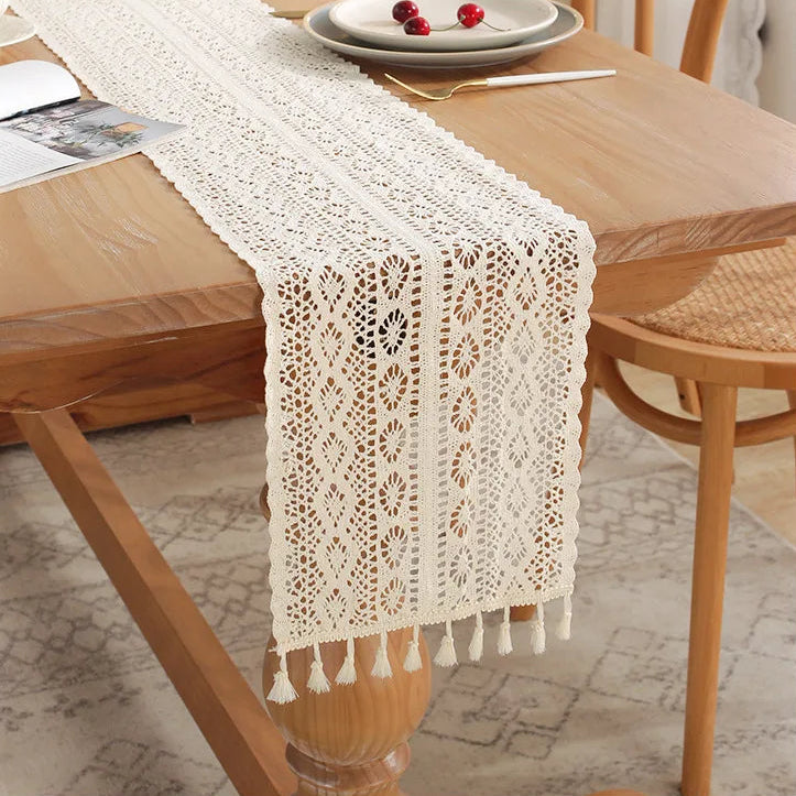 Caminho de Mesa em Renda Boho