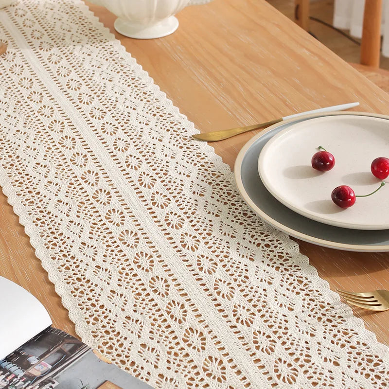 Caminho de Mesa em Renda Boho
