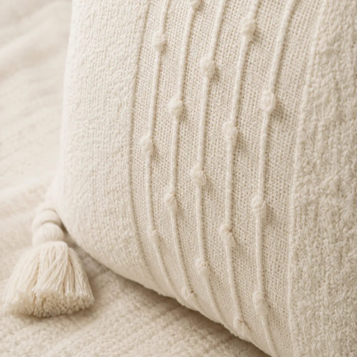 Capa de Almofada Premium Cru com Tassels