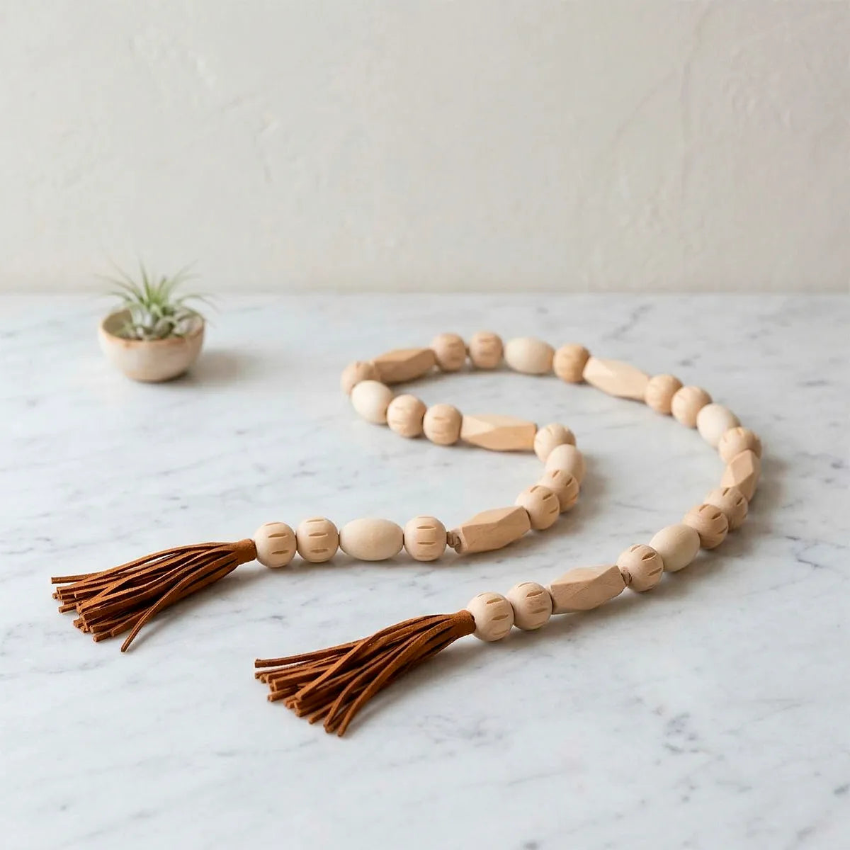Colar de Mesa Decorativo em Madeira Natural Boho Bali