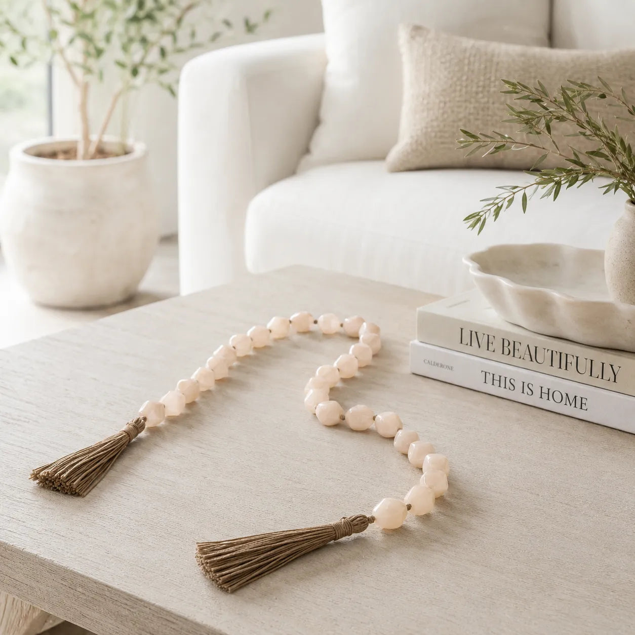 Colar de Mesa Decorativo em Resina Quartzo