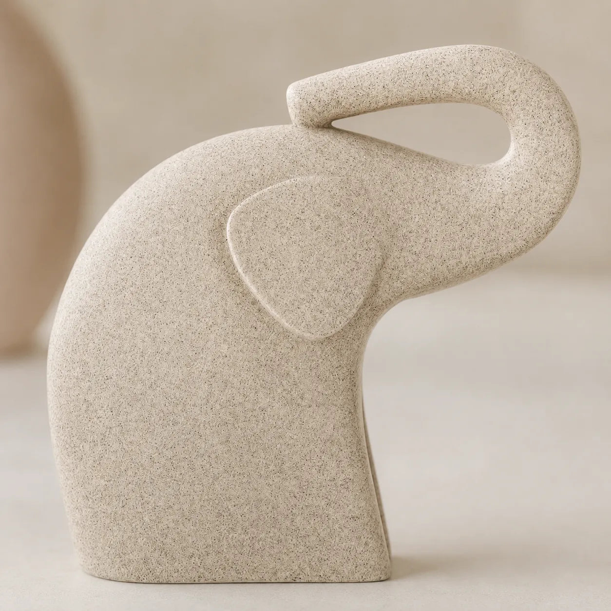 Elefante Decorativo em Resina Marfim