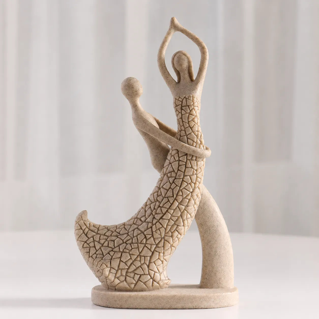 Escultura Abstrata Casal Dançarinos