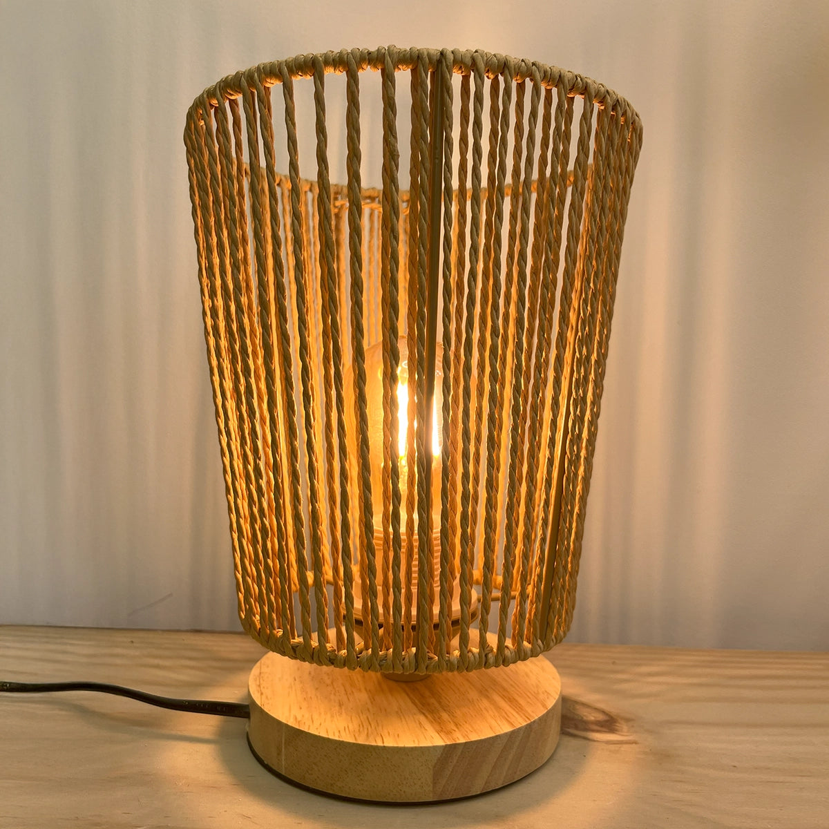 Luminária de Mesa Bambu Inzá