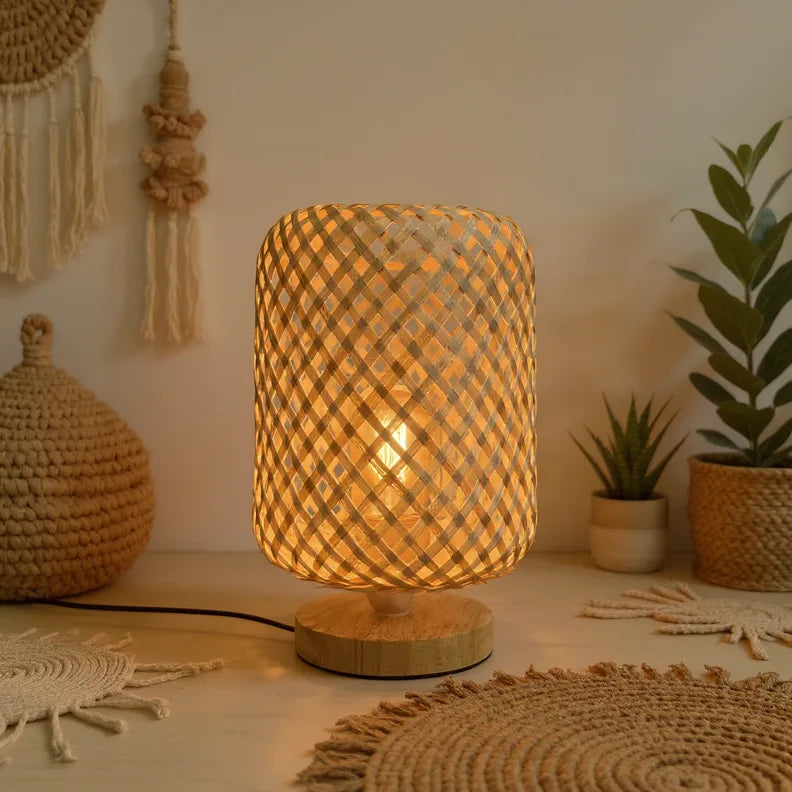 Luminária de Mesa de Bambu Kaia