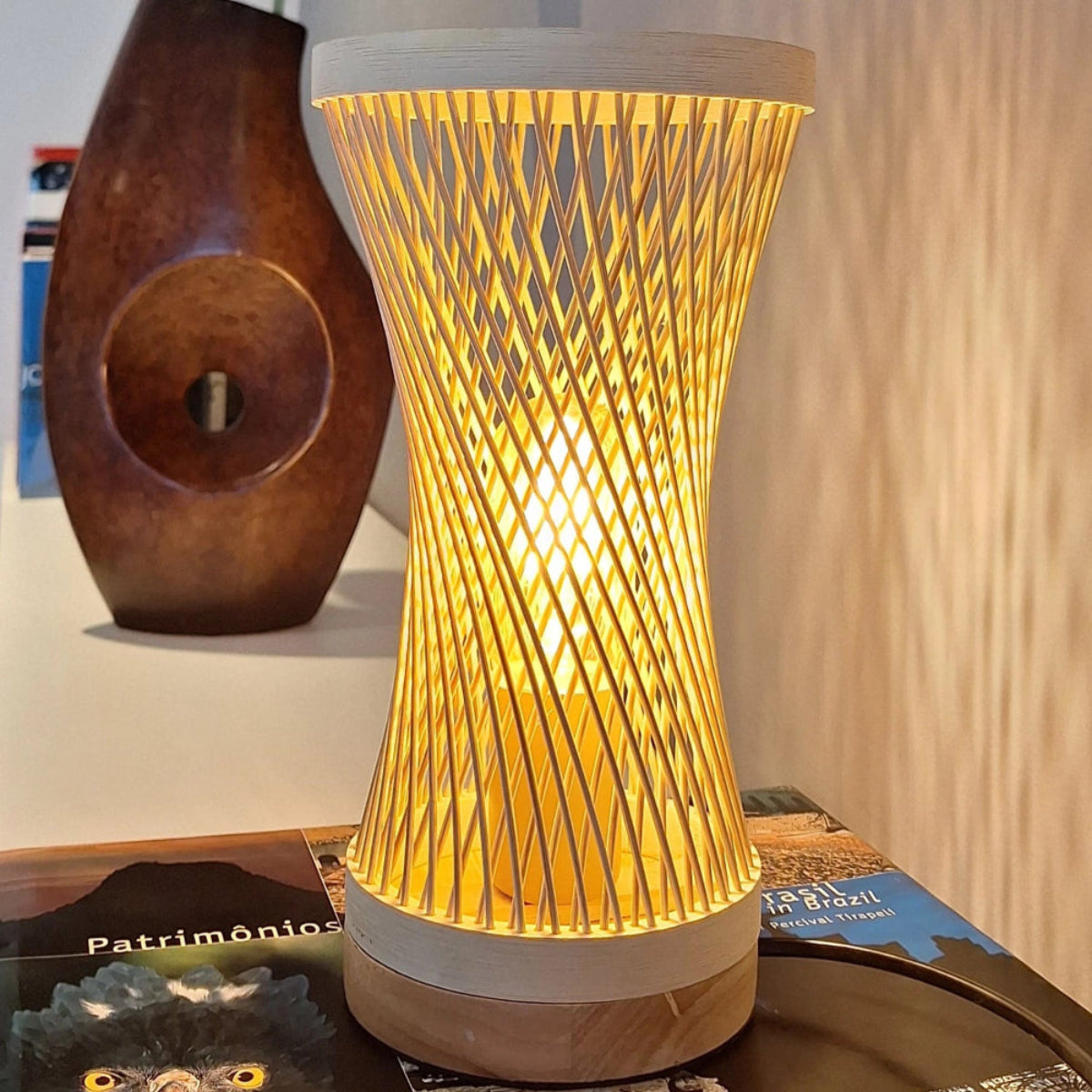 Luminária de Mesa de Bambu Suna