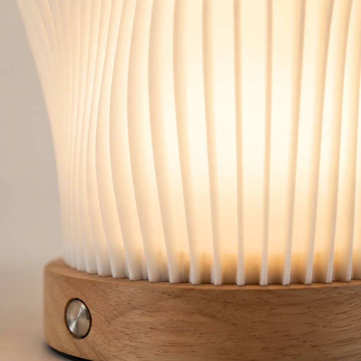 Luminária de Mesa em Estilo Nórdico Moderno