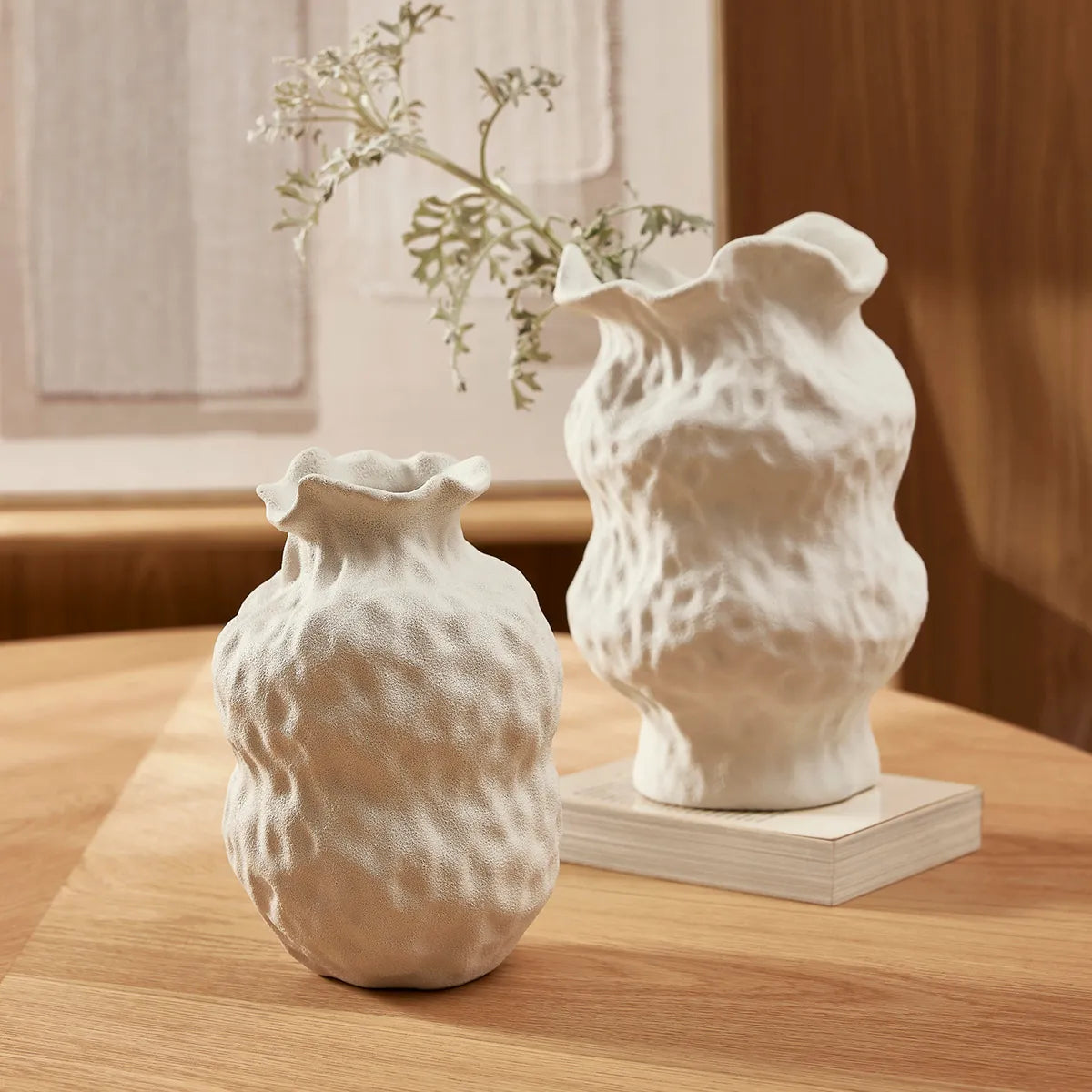 Vaso Decorativo em Cerâmica Branca com Textura Grécia