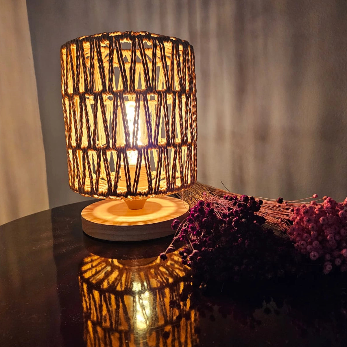 Luminária de Mesa Bambu Raízes — imagem principal do produto